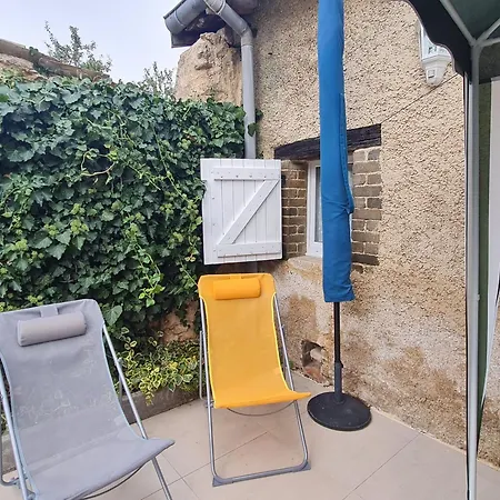 Avec Terrasse Pres Du De Madine, Ideal Pour 2 A 4 Personnes - Fr-1-585-90 Vakantiehuis